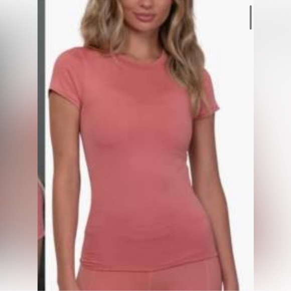 Morgan Stewart Sport T-Shirt, Size Small - Picture 2 of 10